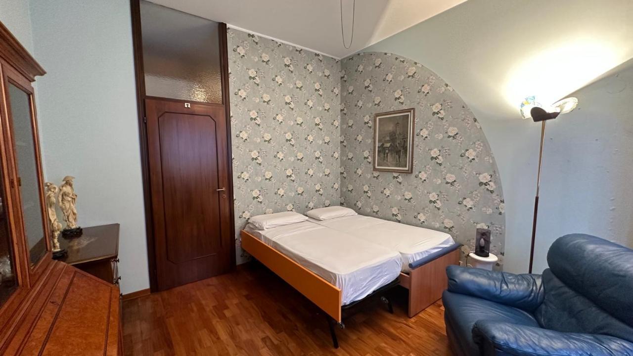 Dehomes - Two Bedrooms, Terrace, Wi-Fi, Tram To Centre & Rho Fiera 밀라노 외부 사진